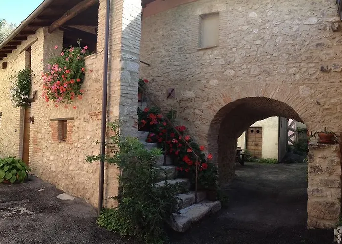 La Casa Dell'arco Дом отдыха Barete